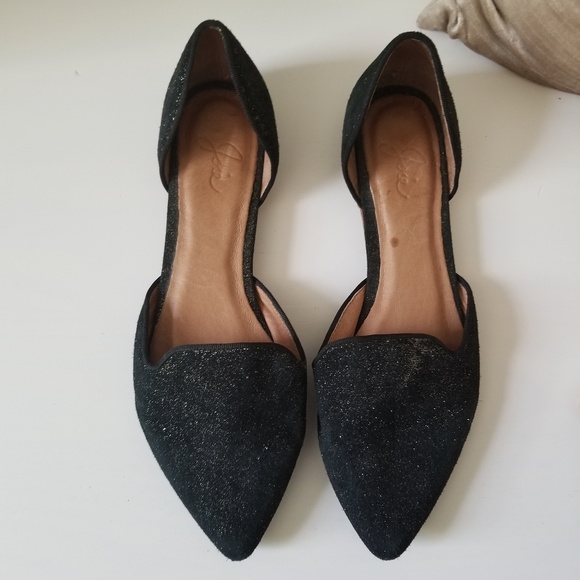 Joie Shoes - JOIE SUEDE FLAT SHOES - SIZE 37, PRE-OWNED